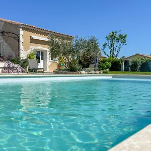 Appartement Le Petit Valexiane Piscine & Jardin, Maillane